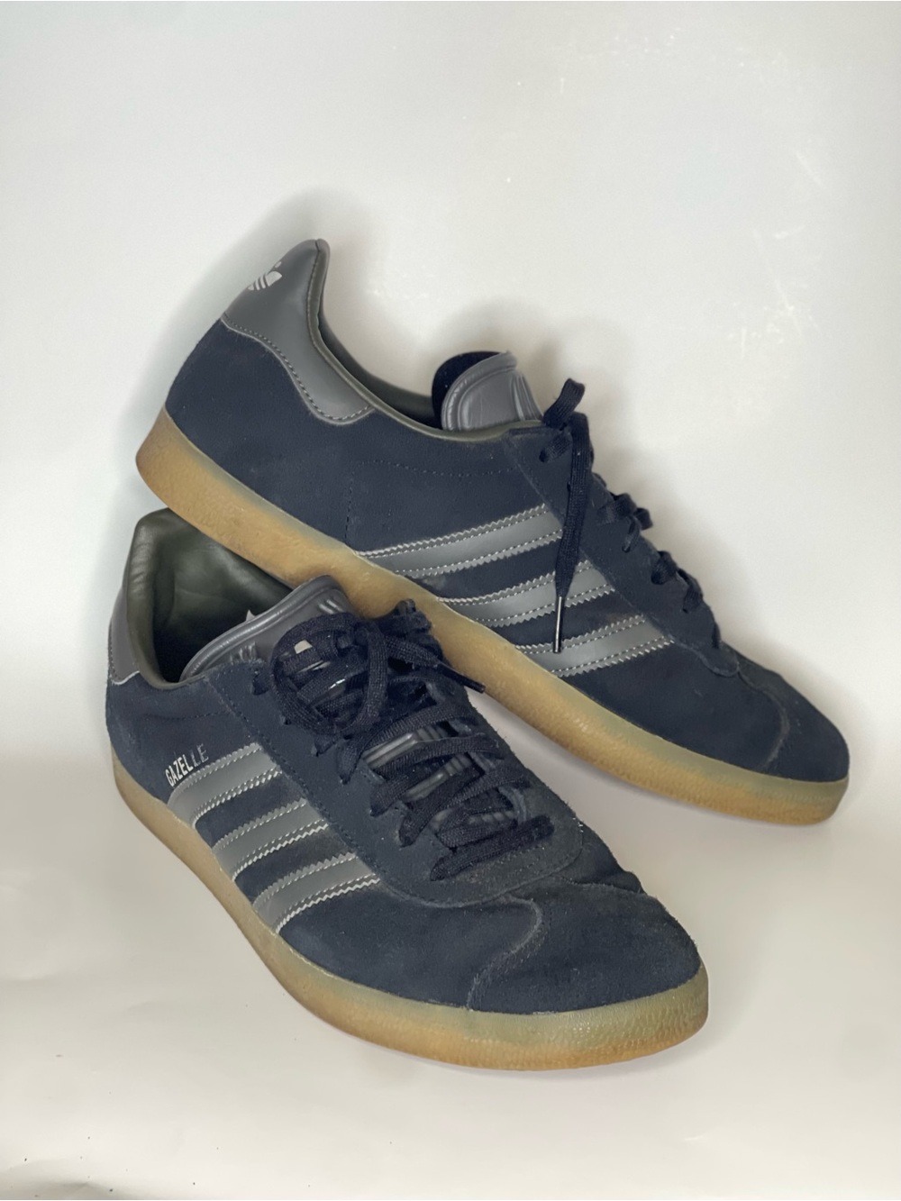 ⭐️Adidas Black and Gray Suede Gazelle Men's Sneakers⭐️